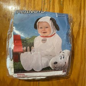 Snoopy costume size 12-18 month